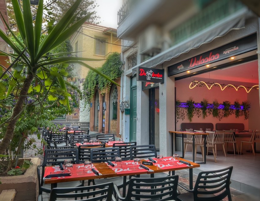 Εξωτερικός χώρος του Delooloo στη Χίο