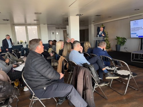 Ο Μπουρνιάς στο πλευρό των μικρομεσαίων επιχειρήσεων