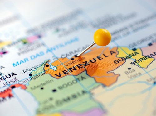 Αμερικανική επέμβαση στη Βενεζουέλα: Η ελληνική κυβέρνηση υποτελής