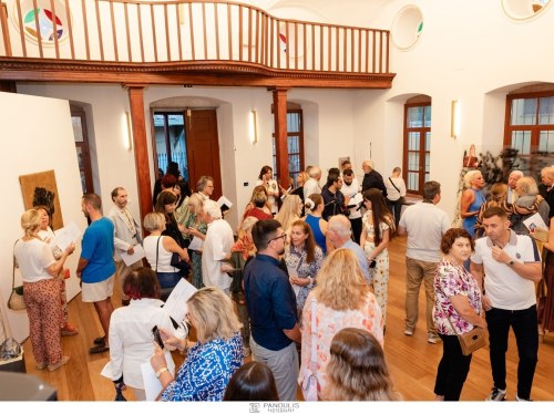 Ολοκληρώθηκε η εικαστική έκθεση «ΑΝΑΒΑΣΙΣ» του Νάκη Παναγιωτίδη στο πλαίσιο του THE CHIOS FESTIVAL 2025