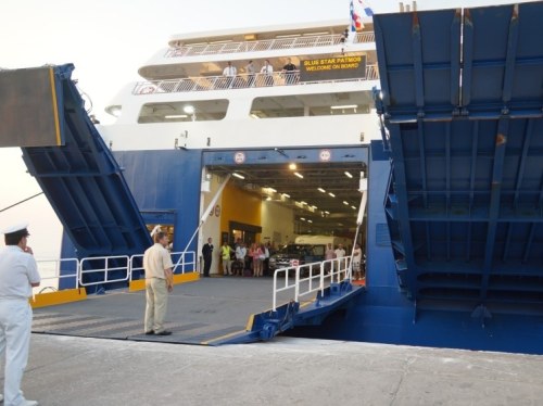 Εκπτώσεις έως 50% για αναπληρωτές εκπαιδευτικούς σε ακτοπλοϊκά και αεροπορικά εισιτήρια